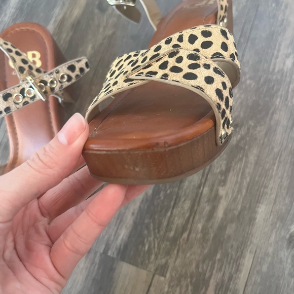 Giani Bini Cheetah Print Platform Sandal - Picture 3 of 6